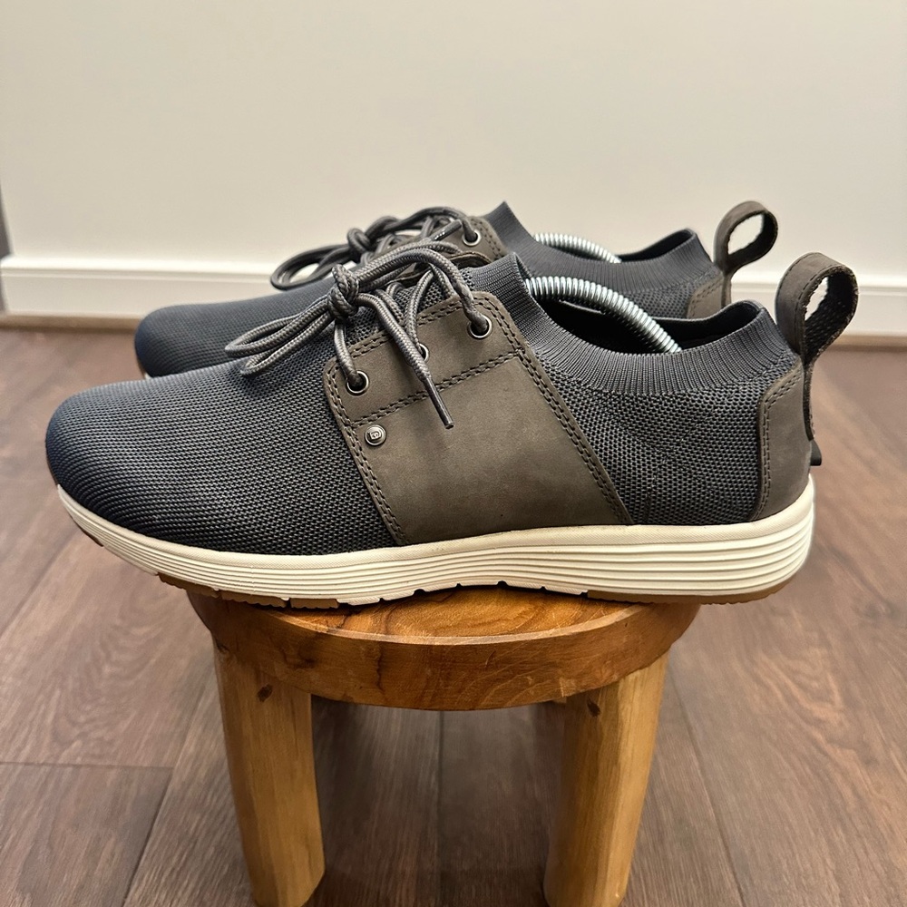 Duluth Trading Co. Tower Hill Knit Lace-Up Shoes • Men’s Sz 11.5 - Like New!